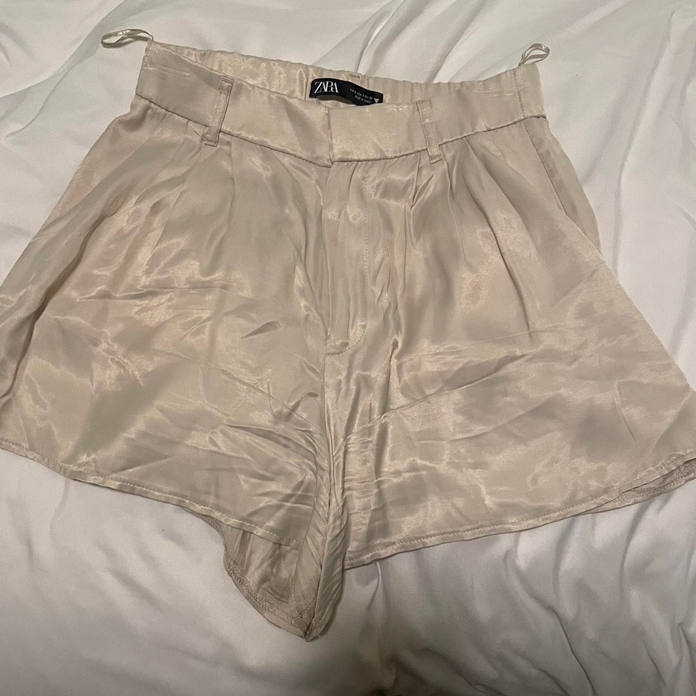 Zara Light Cream Satin Shorts
